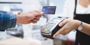 Cara Menggunakan Kartu Kredit di Luar Negeri